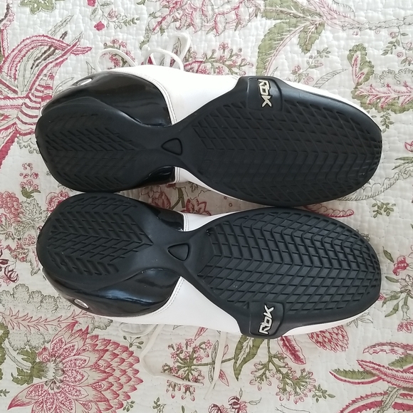 Reebok 704 Flu 4 Sneakers - Picture 4 of 9